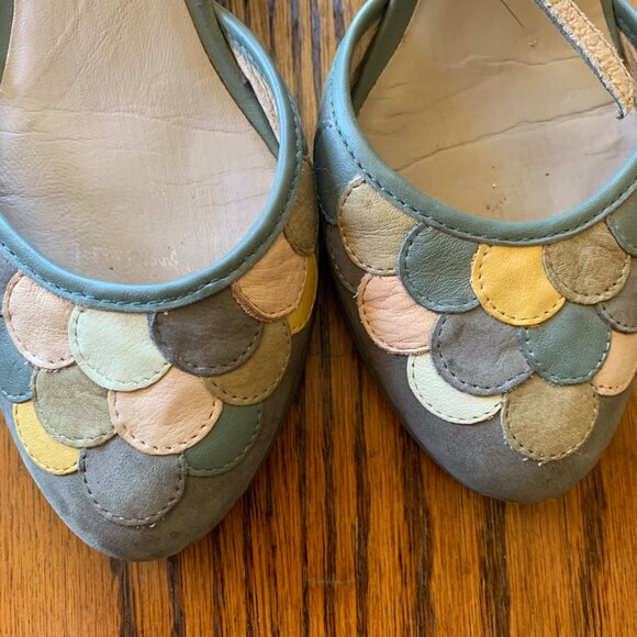 Camper Mary Jane Block Heels Pumps Embroidered Circles Grey Multicolor Sz 7 37 - Picture 2 of 6